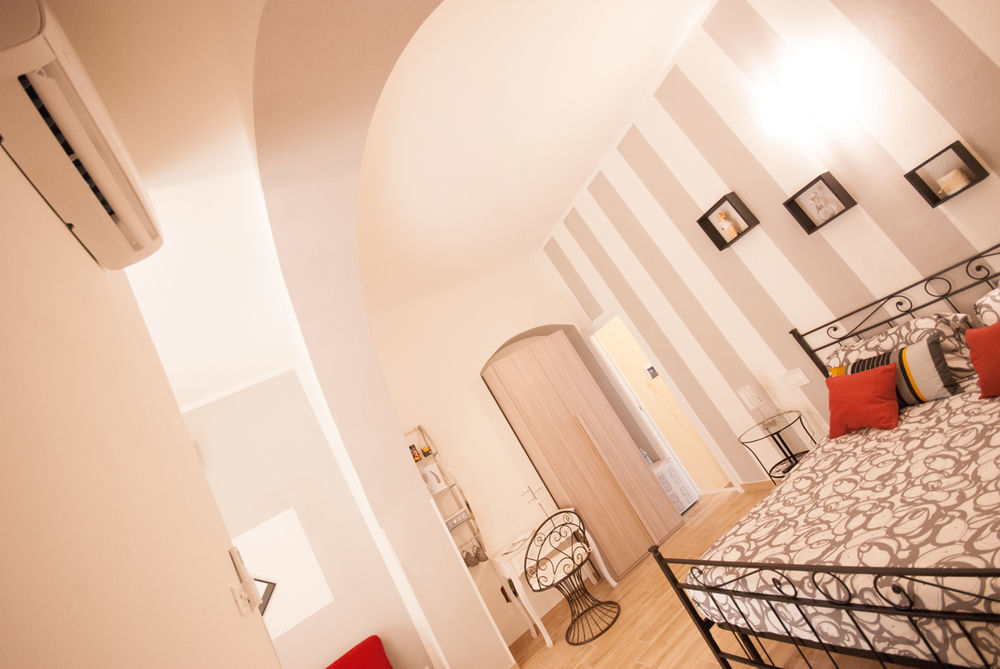 Le Mie Stelle Hotel ลาสเปเซีย ภายนอก รูปภาพ